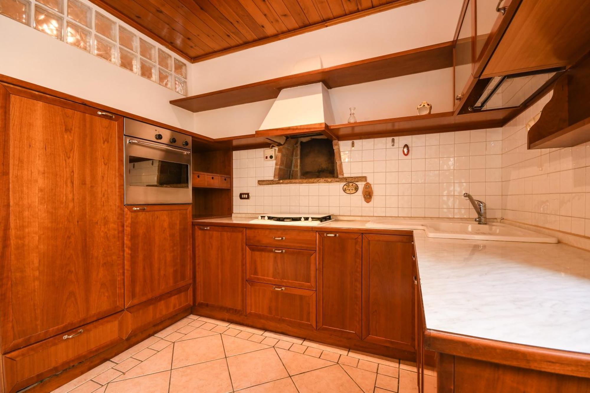 Hotel Vittoria Brescia Esterno foto A typical kitchen