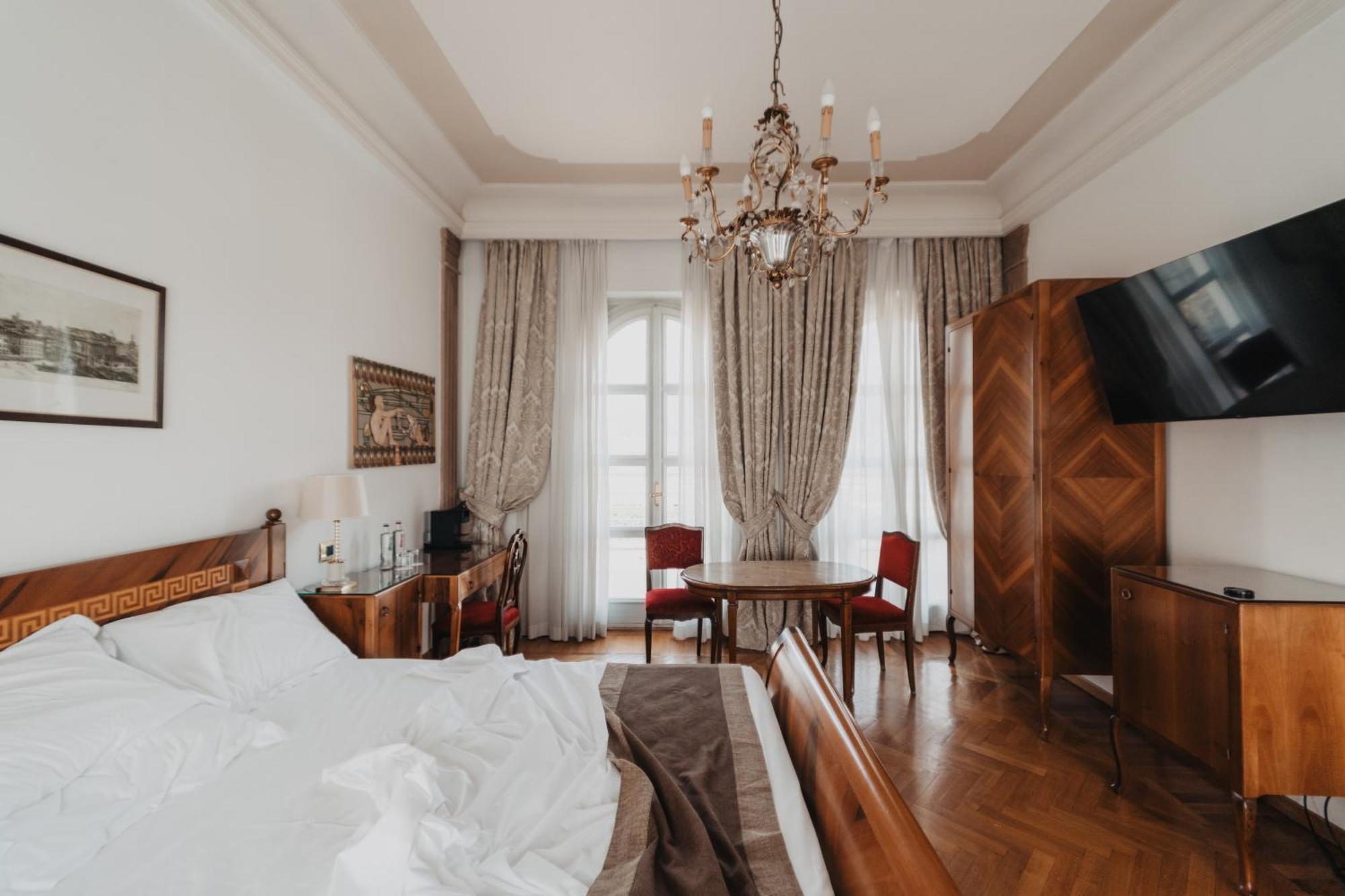 Hotel Vittoria Brescia Esterno foto