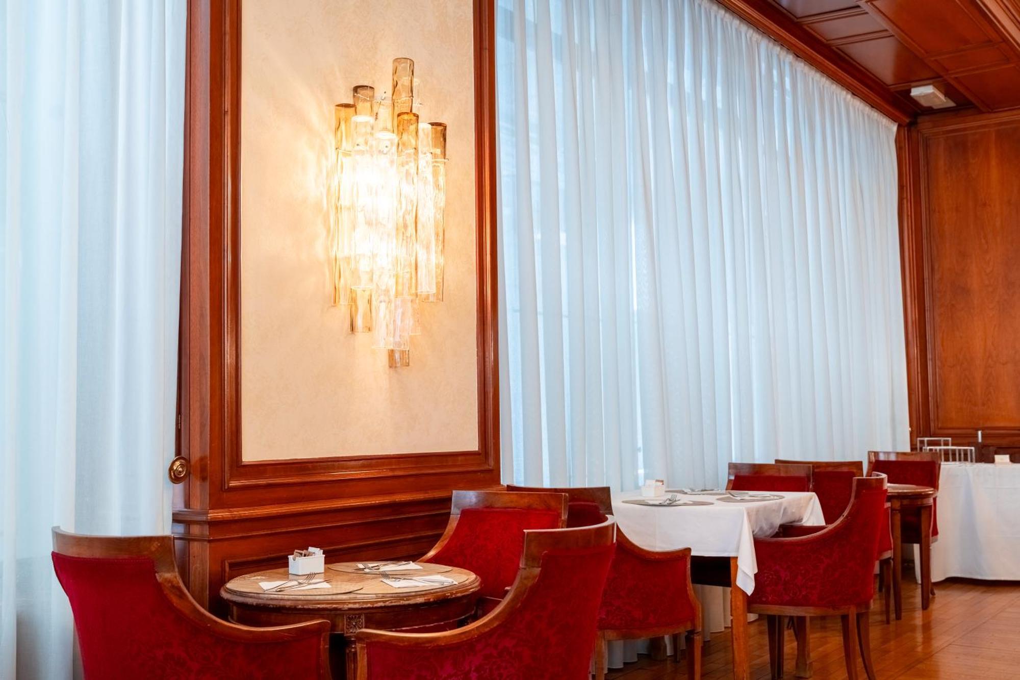 Hotel Vittoria Brescia Esterno foto